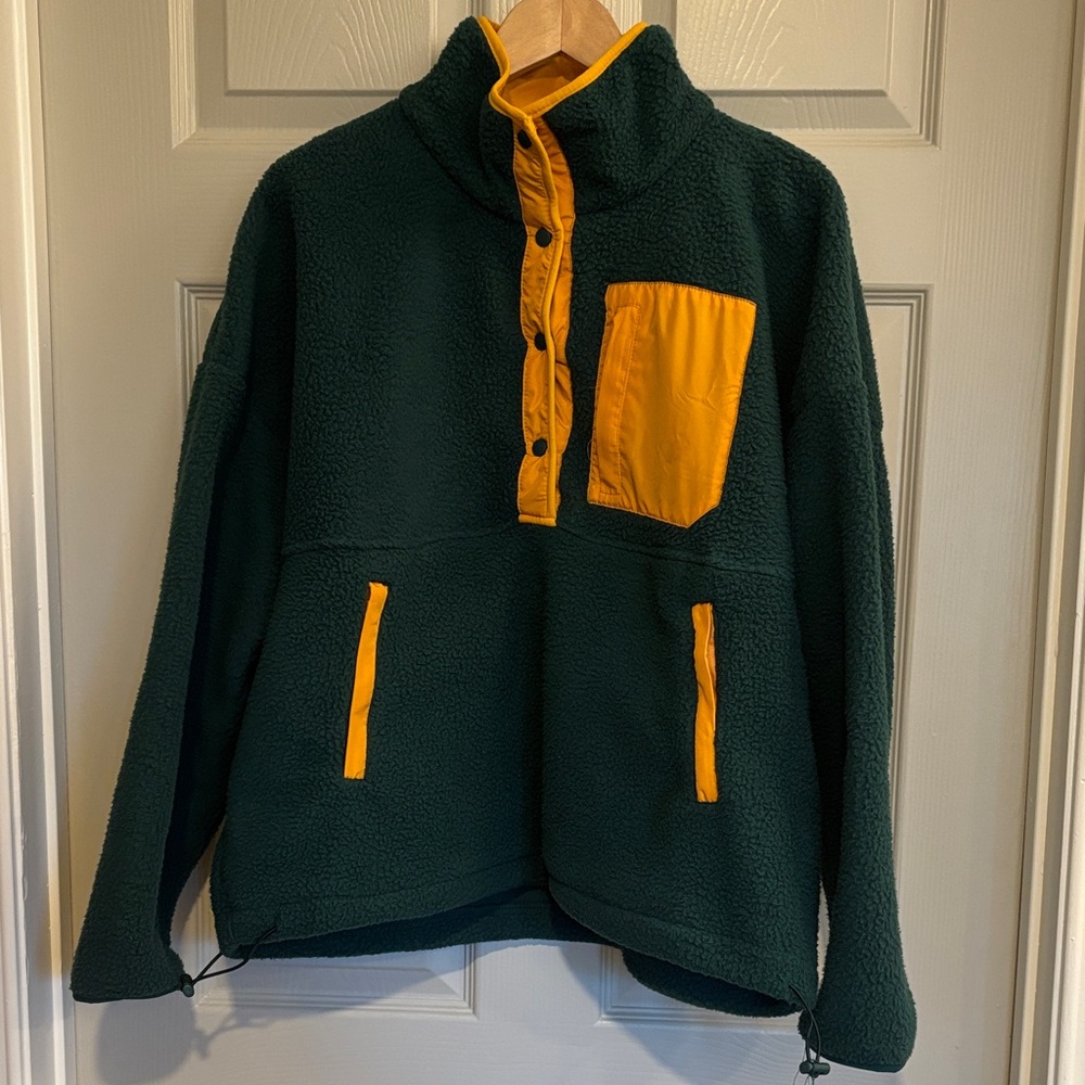 Forest Green Fleece Pullover with Yellow Details